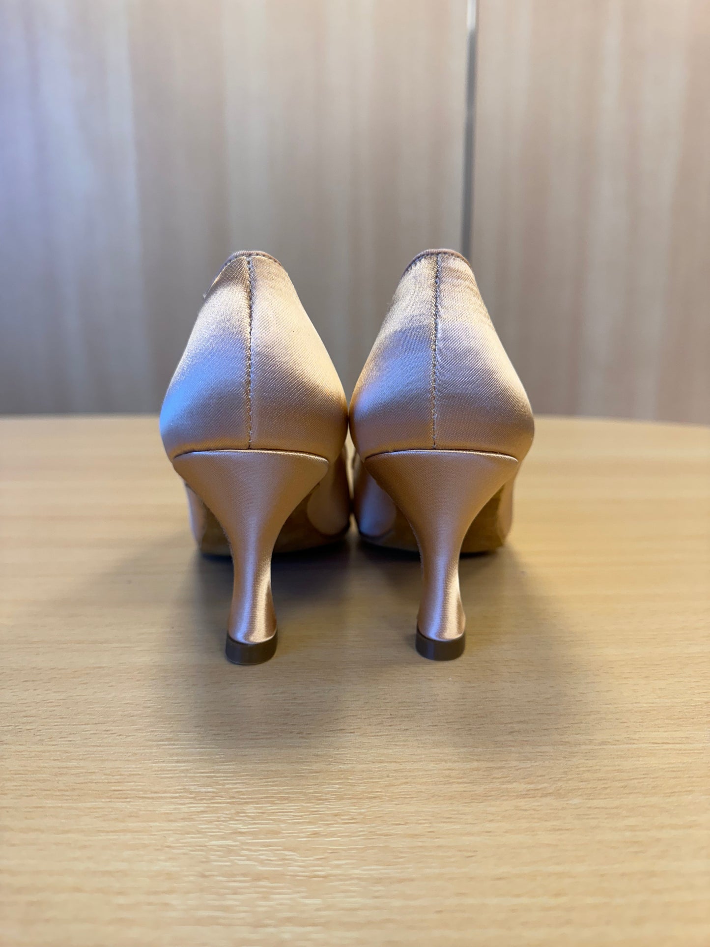 ICS Superstar - Peach Satin (Size 3)