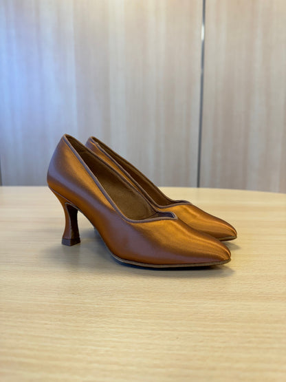 ICS Superstar - Tan Satin (Size 2)