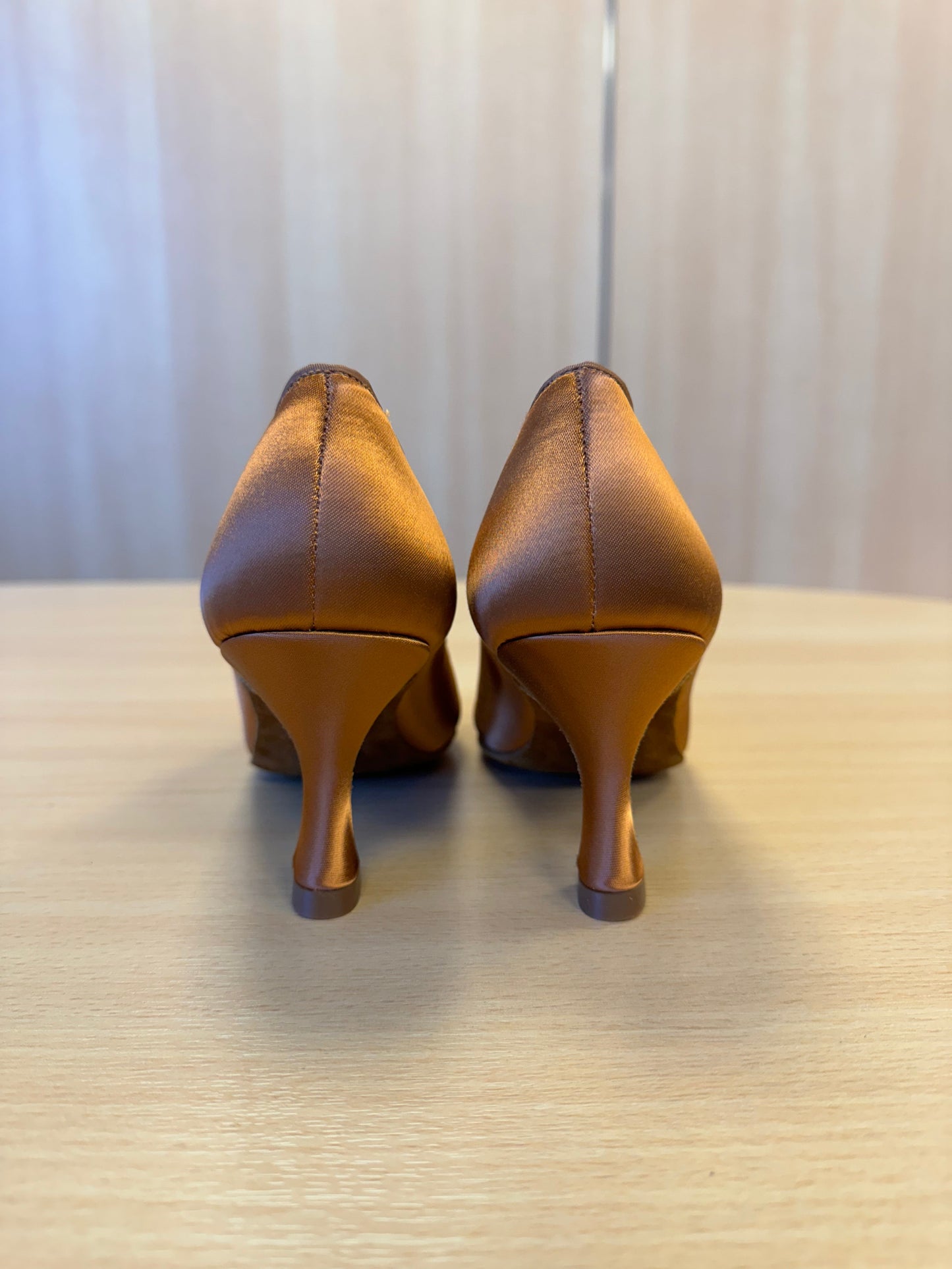 ICS Superstar - Tan Satin (Size 2)