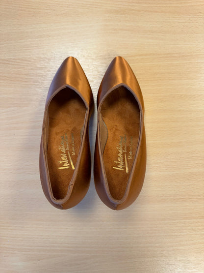 ICS Superstar - Tan Satin (Size 2)