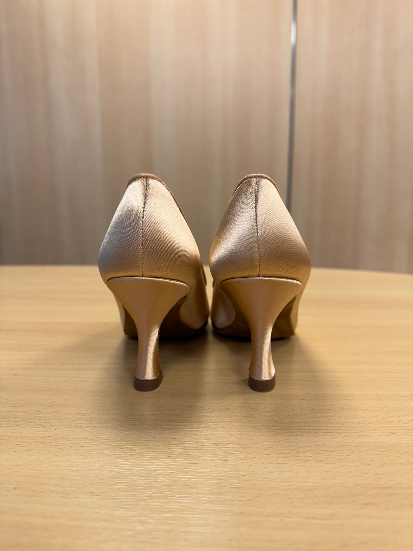 ICS Superstar - Peach Satin (Size 2.5)