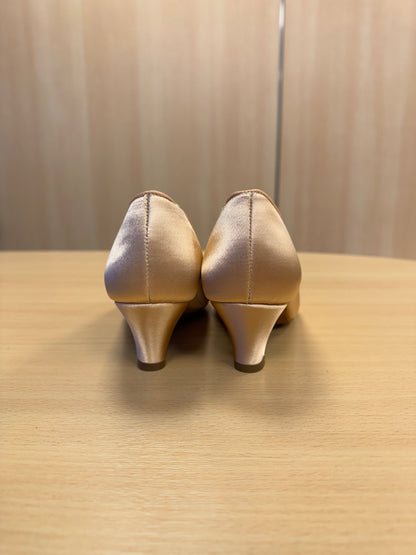 ICS RoundToe - Peach Satin (Size 3.5)