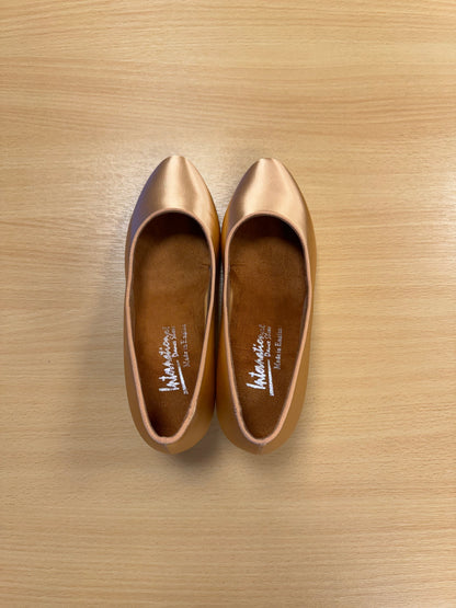ICS RoundToe - Peach Satin (Size 3.5)