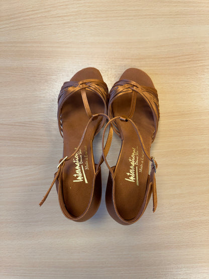 Svetlana - Tan Satin (Size 7.5W)