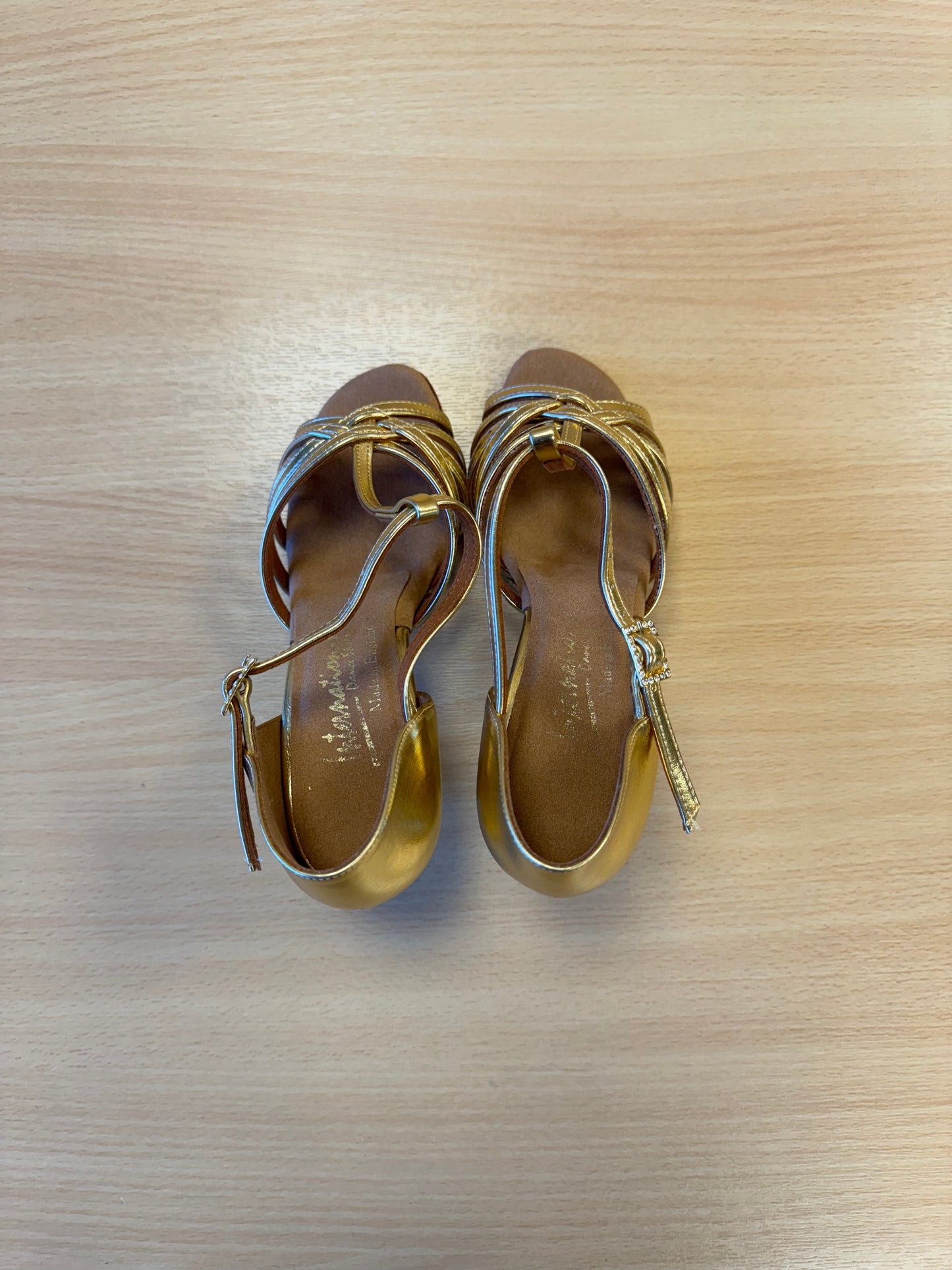 Bela - Gold (Size 3W)