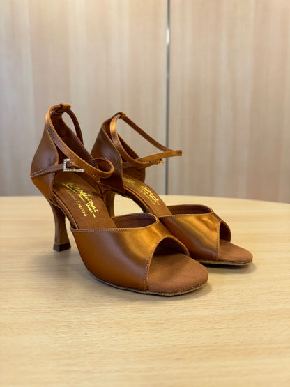 Lorraine - Tan Satin (Size 4)