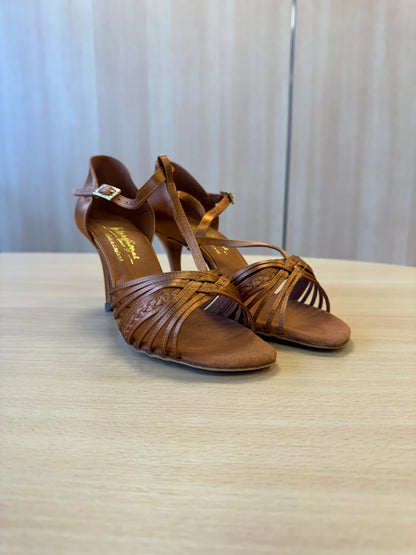 Svetlana - Tan Satin (Size 7)