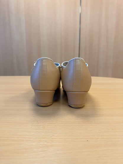 Heather Split-Sole- Beige (Size 7)