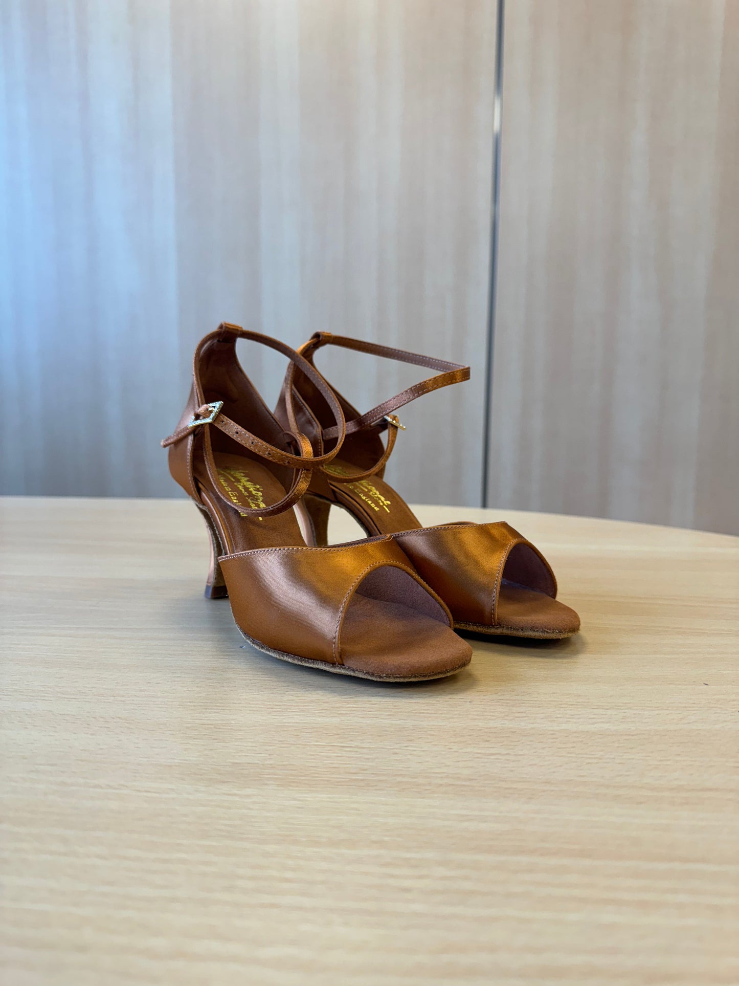 Lorraine - Tan Satin (Size 5W)