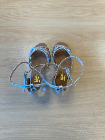 Tanya - Silver (Size 5XW)