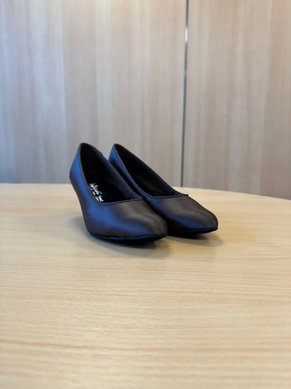 ICS RoundToe - Espresso Satin - Size 4.5 - Regular