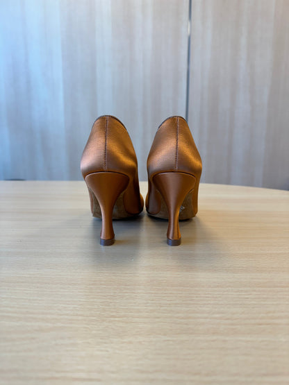 ICS RoundToe - Tan Satin (Size 5.5)