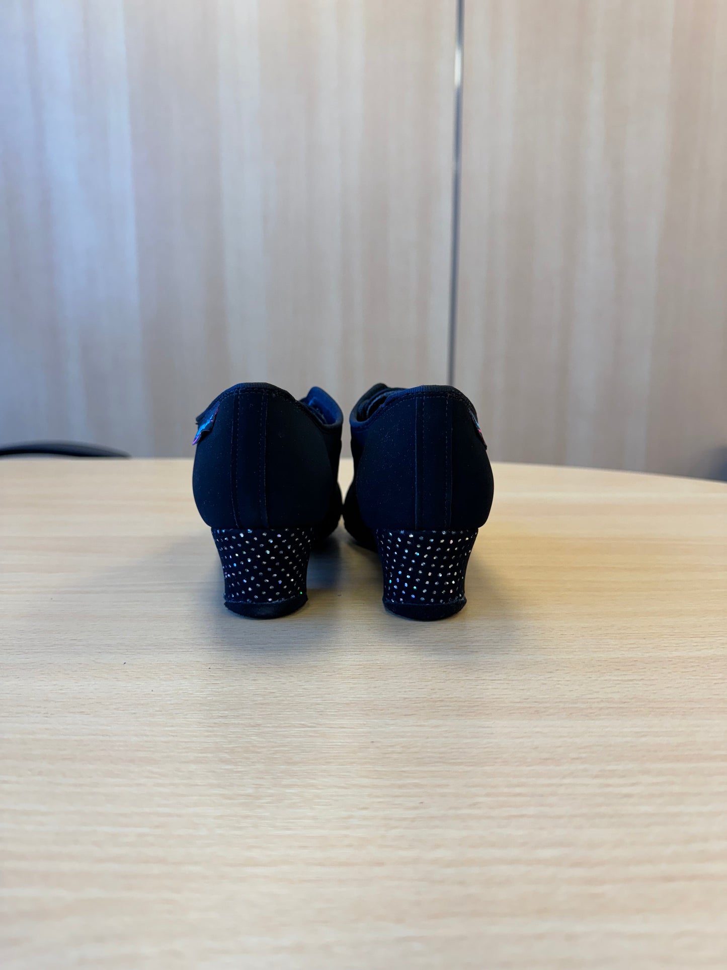 CK Line - Nubuck/Hologram (Size 3.5)