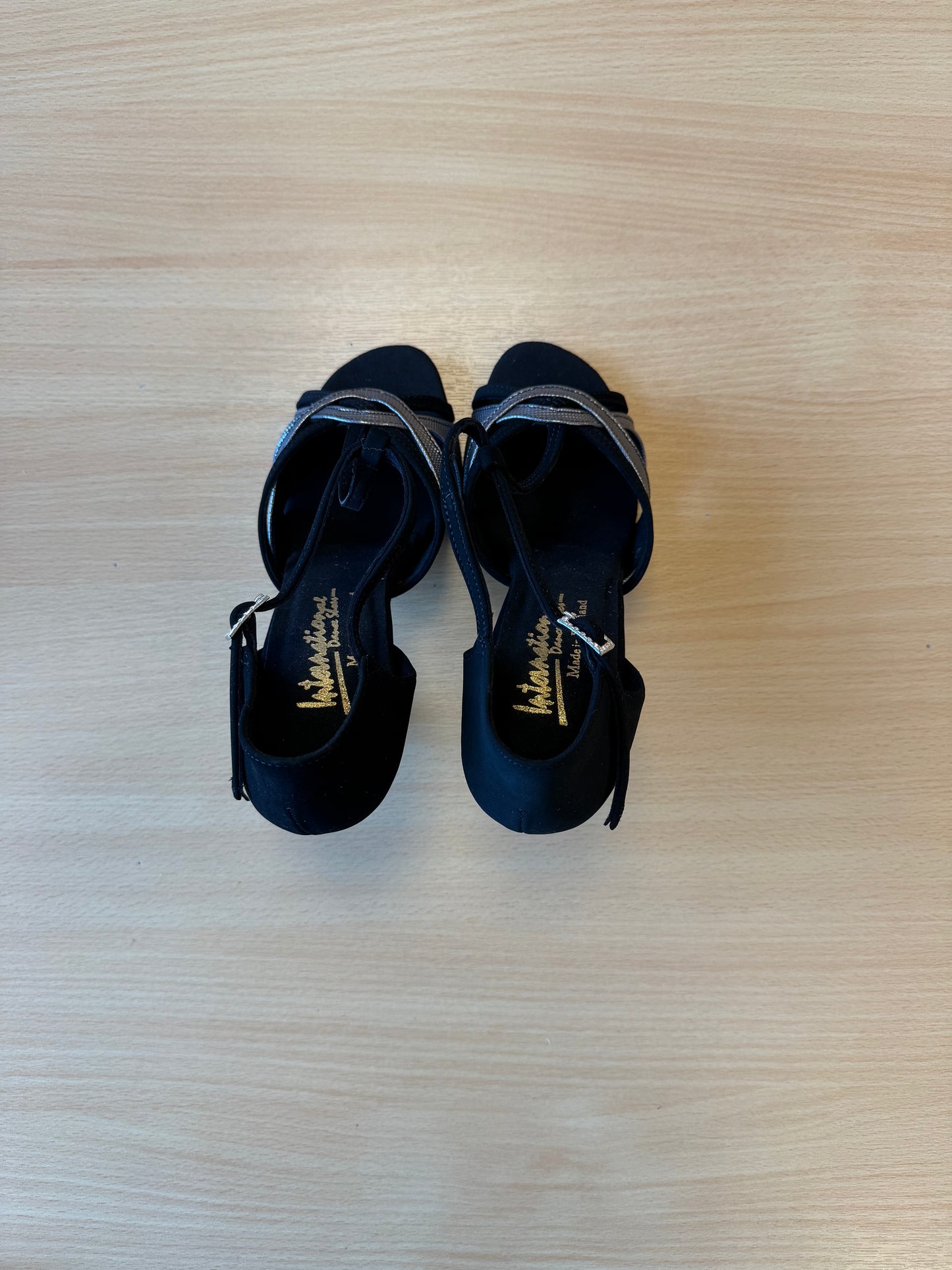 Mia T-Bar - Black Nubuck/Steel Pixel - Size 4.5 - X Wide