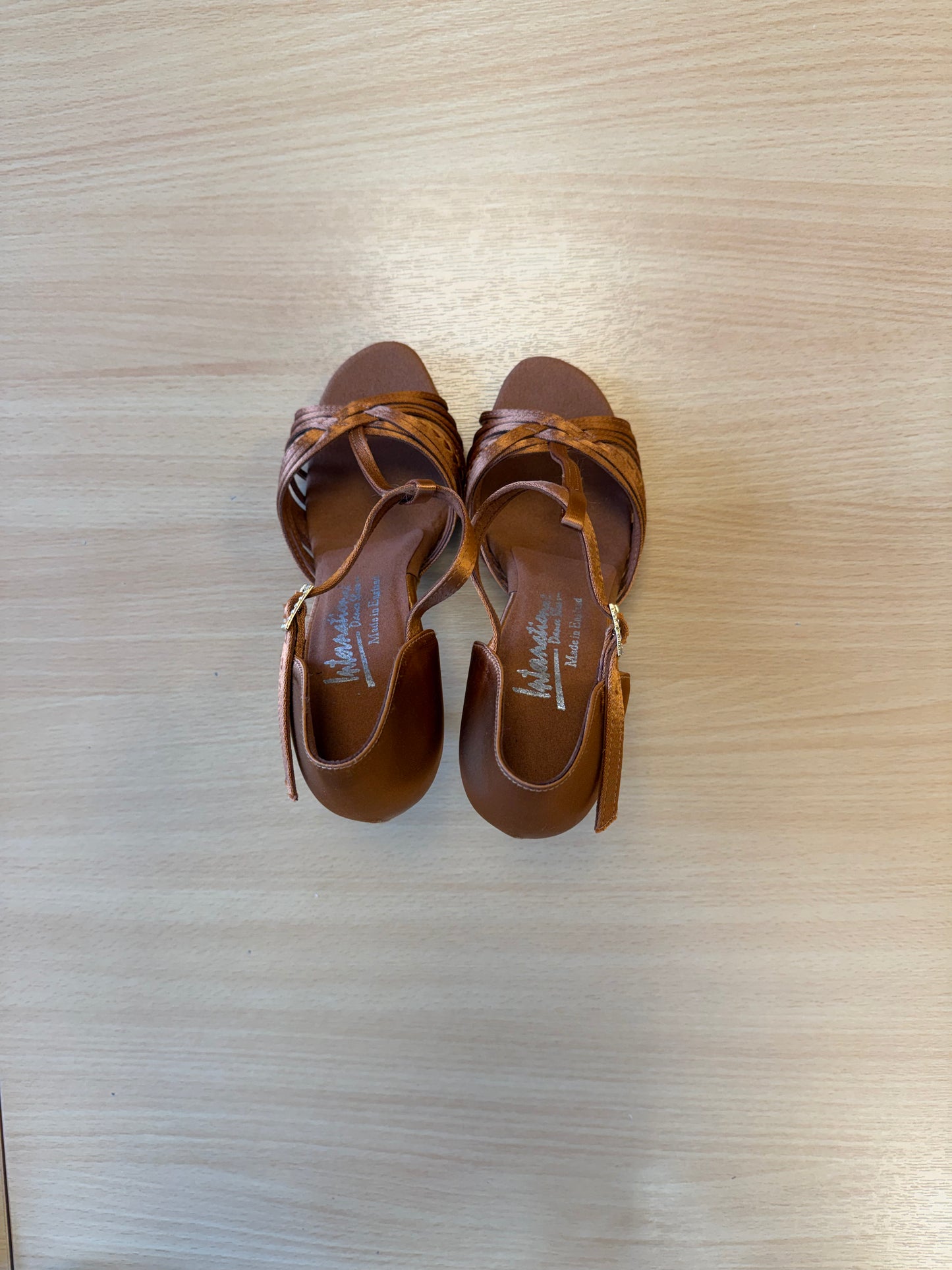 Svetlana - Tan Satin - Size 4 - Regular