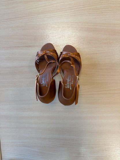 Svetlana - Tan Satin - Size 4 - Regular