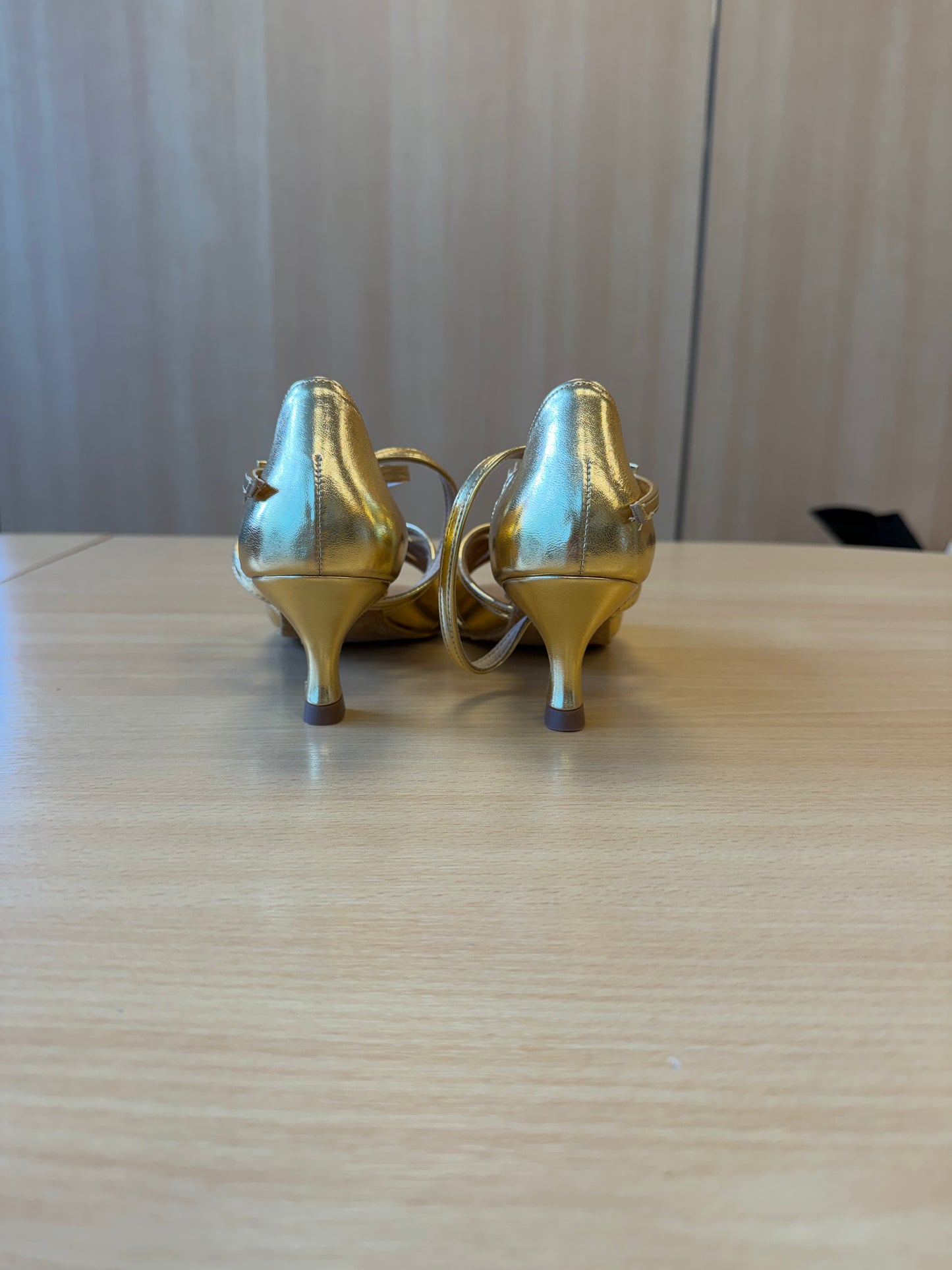 Mia - Gold NotCalf - Size 4 - X Wide