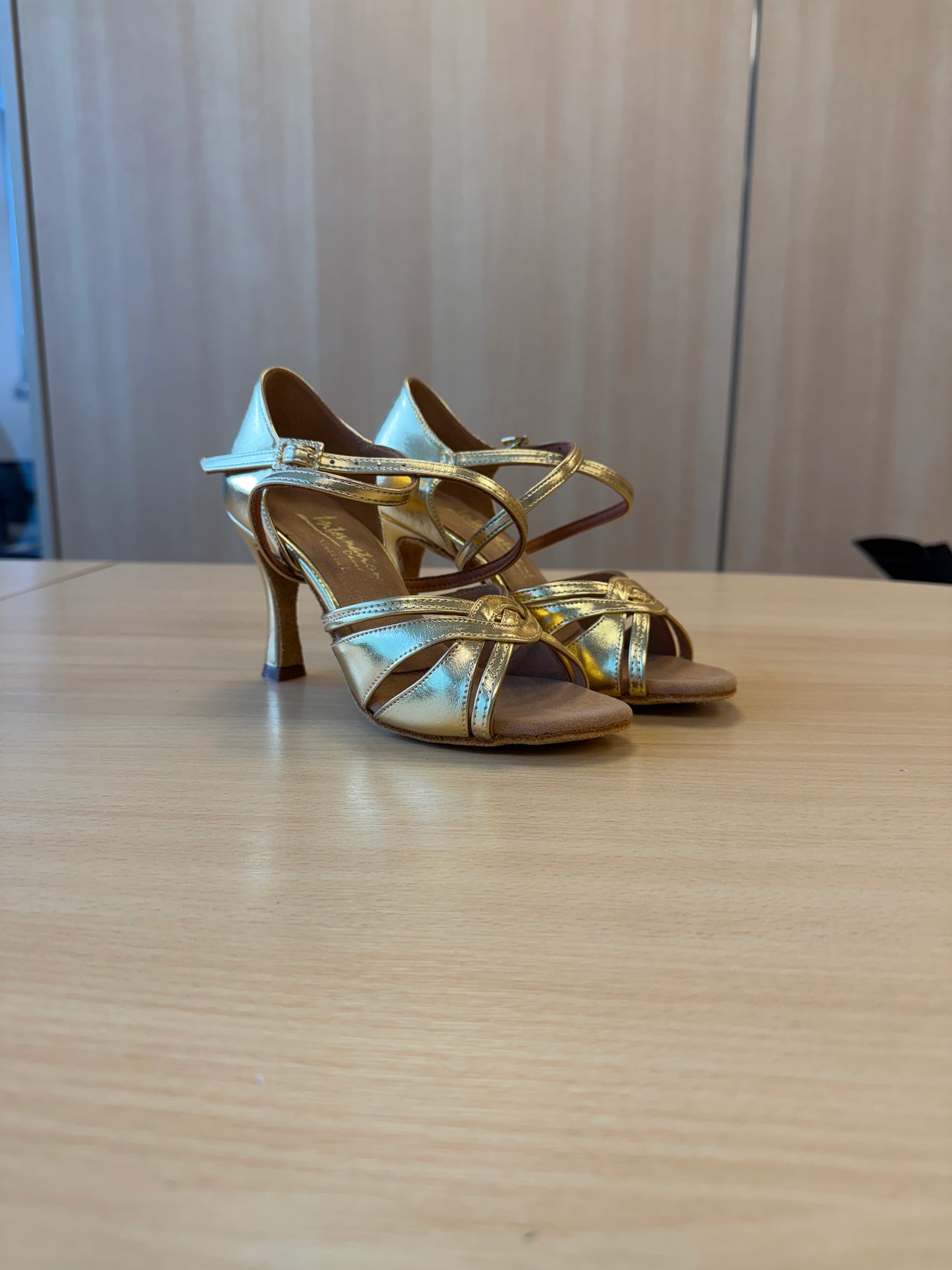 Mia - Gold NotCalf - Size 4 - Narrow