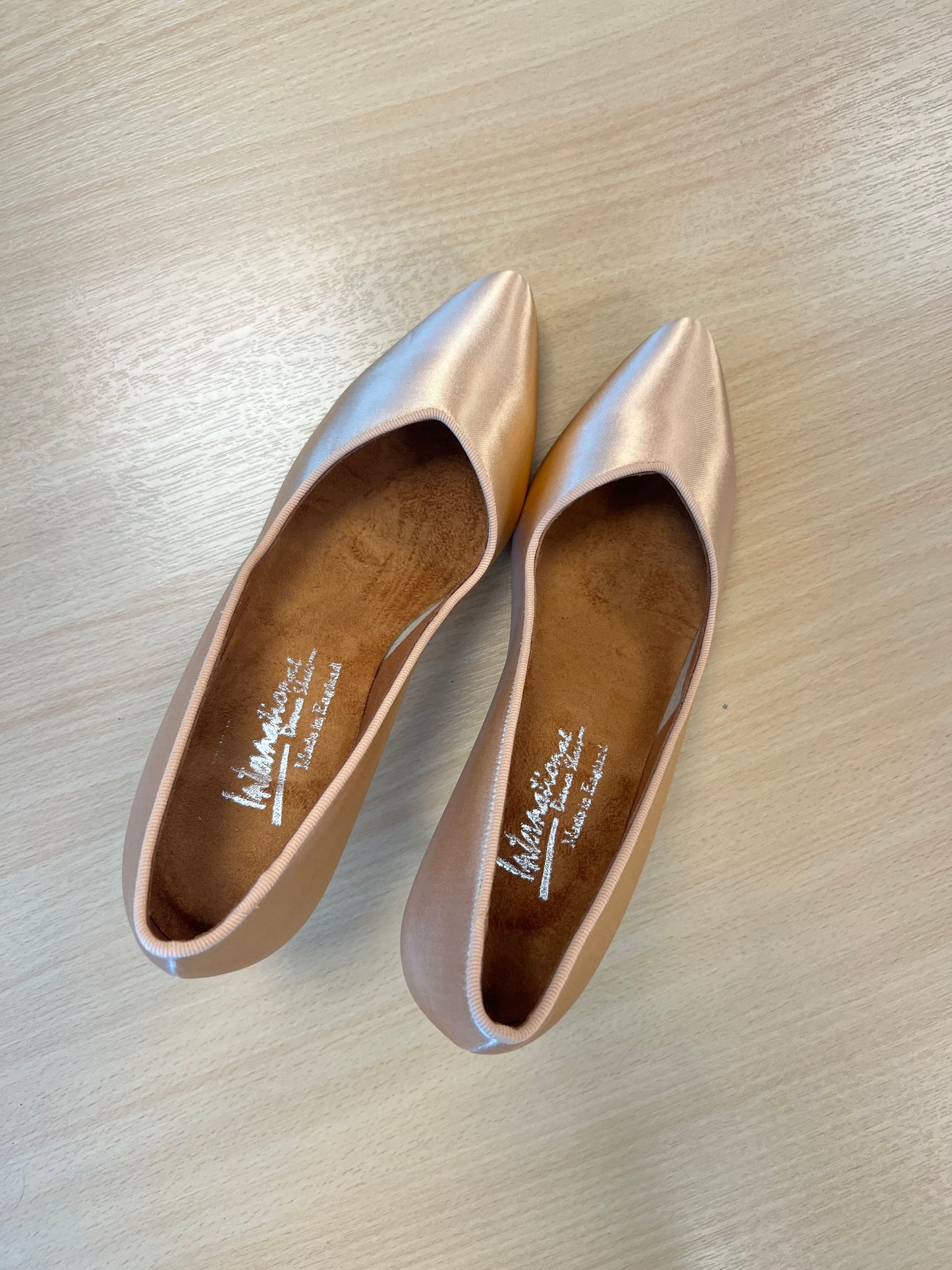 ICS SuperStar - Peach Satin (Size 6N)