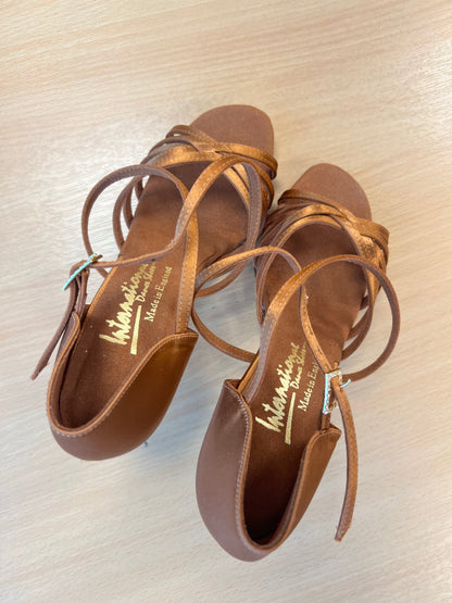 Flavia - Tan Satin (Size 4.5)