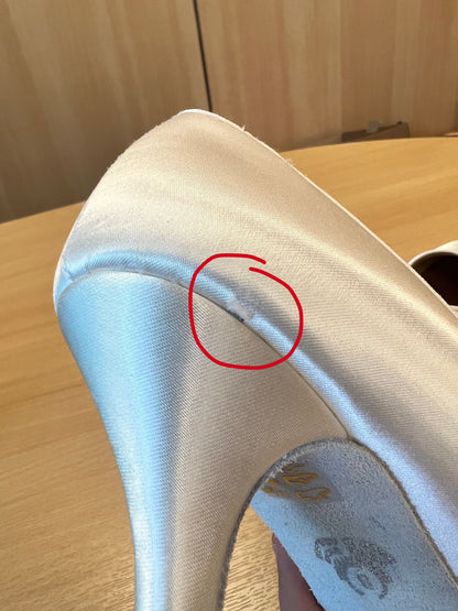 ICS SuperStar - White Satin (Size 8)