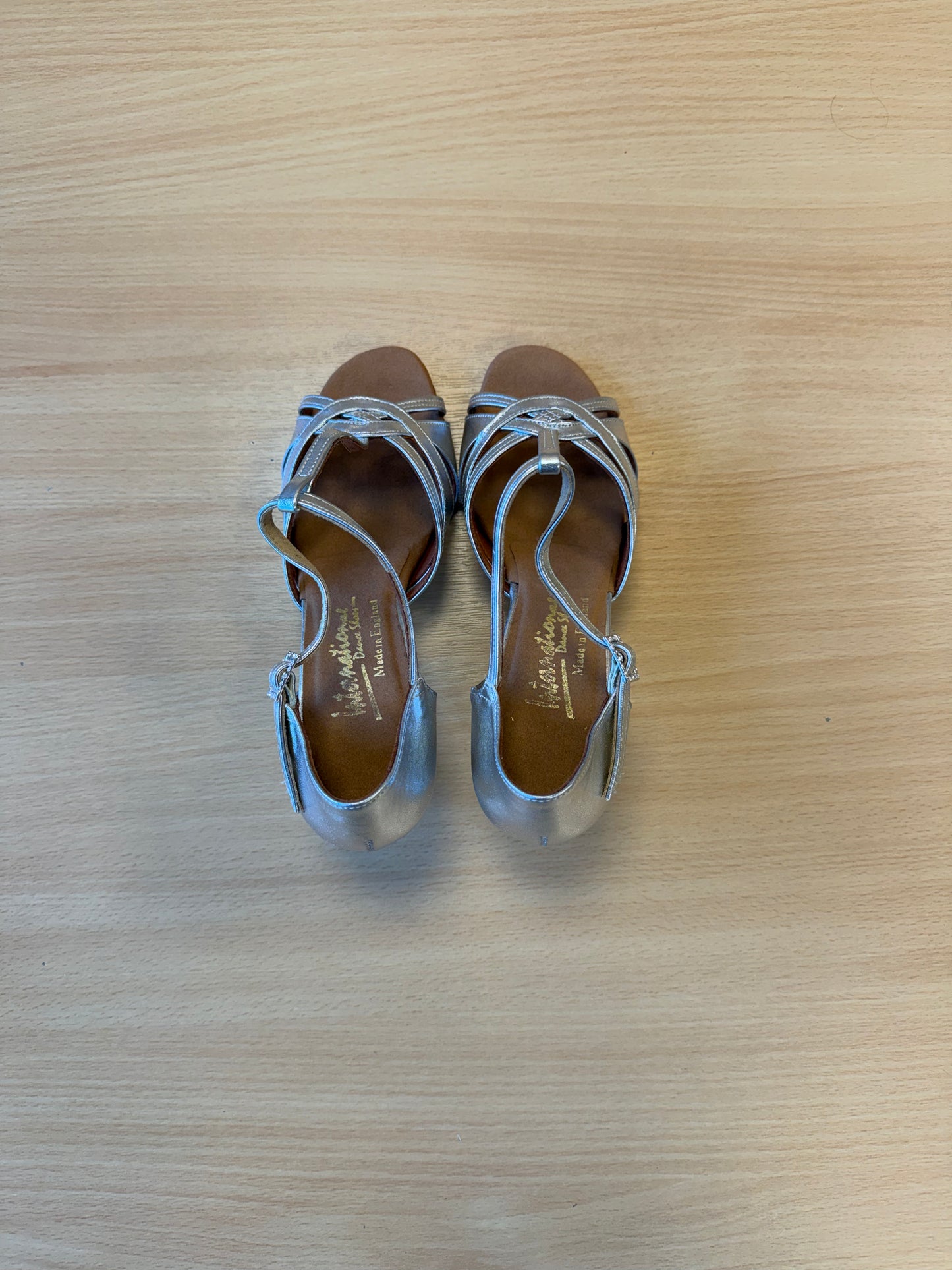 Mia T-Bar - Silver NotCalf - Size 5 - Narrow