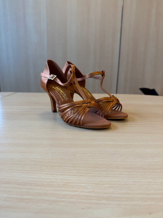 Svetlana - Tan Satin - Size 5 - Regular