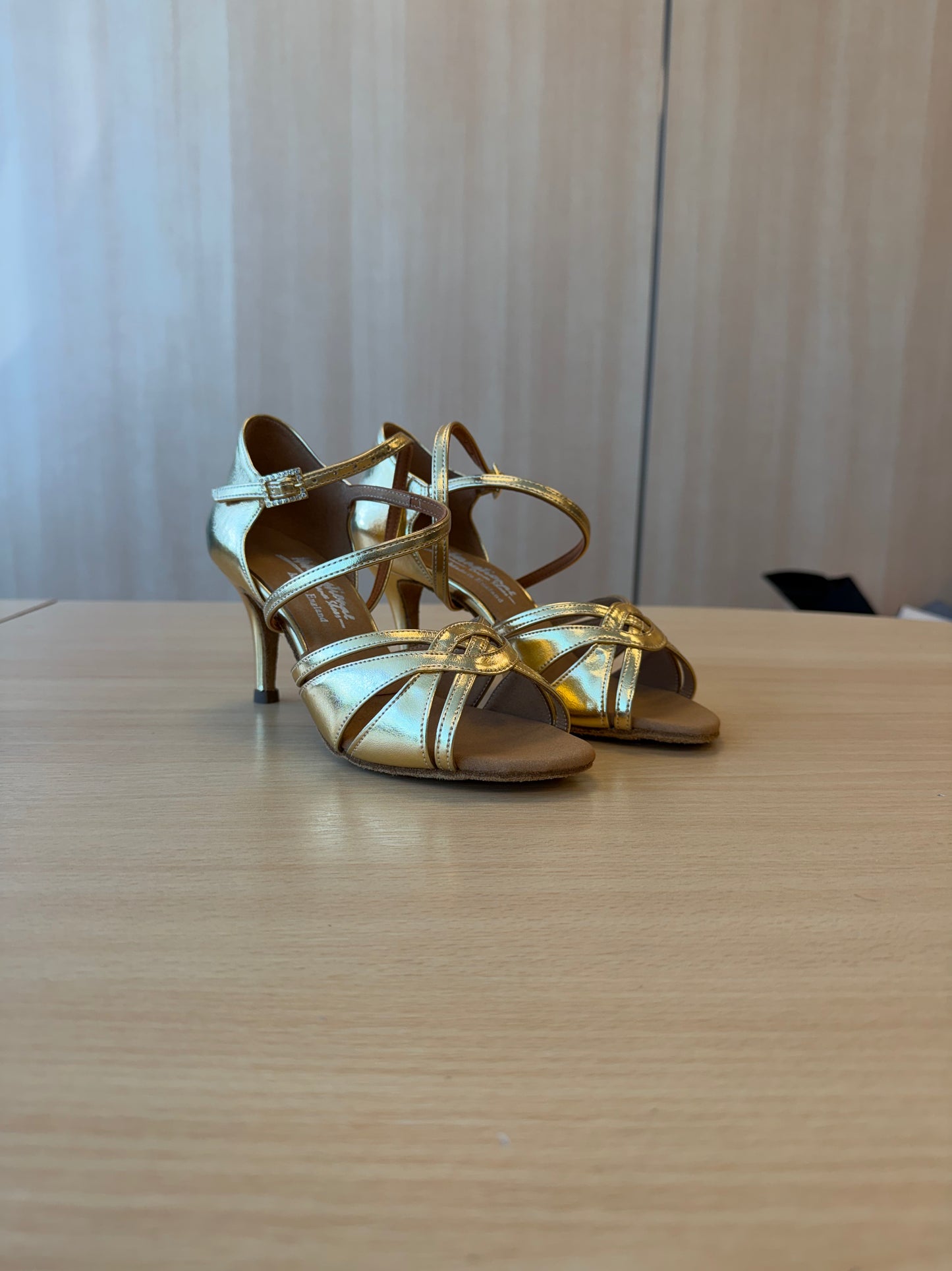 Mia - Gold NotCalf - Size 5 - Wide