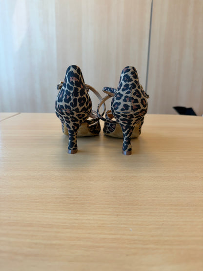 Mia - Leopard - Size 5 - X Wide