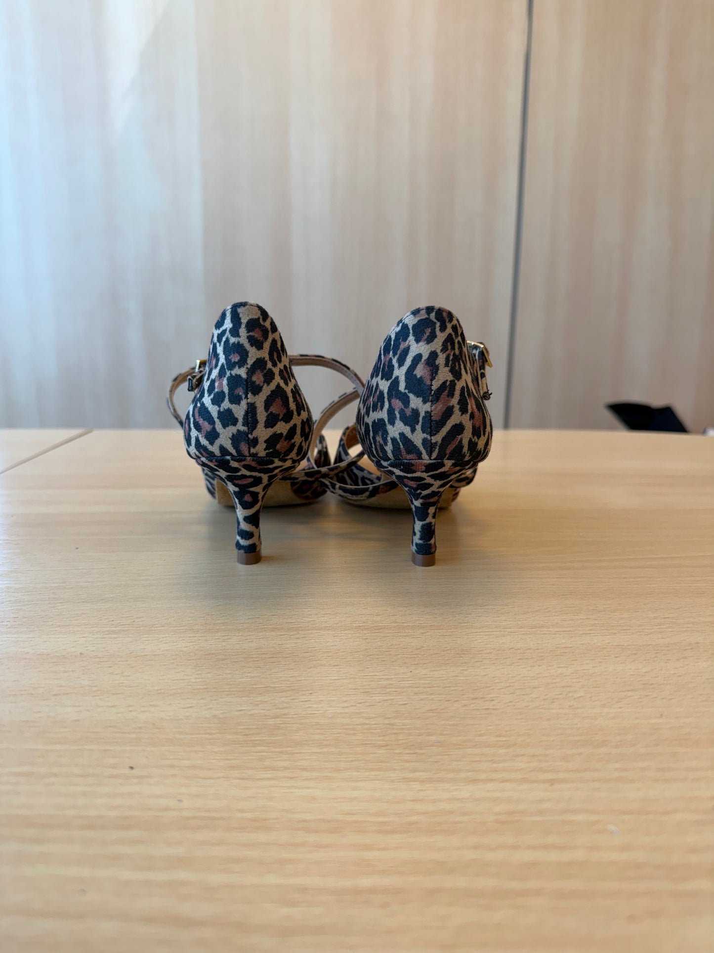 Mia  - Leopard - Size 5 - Regular