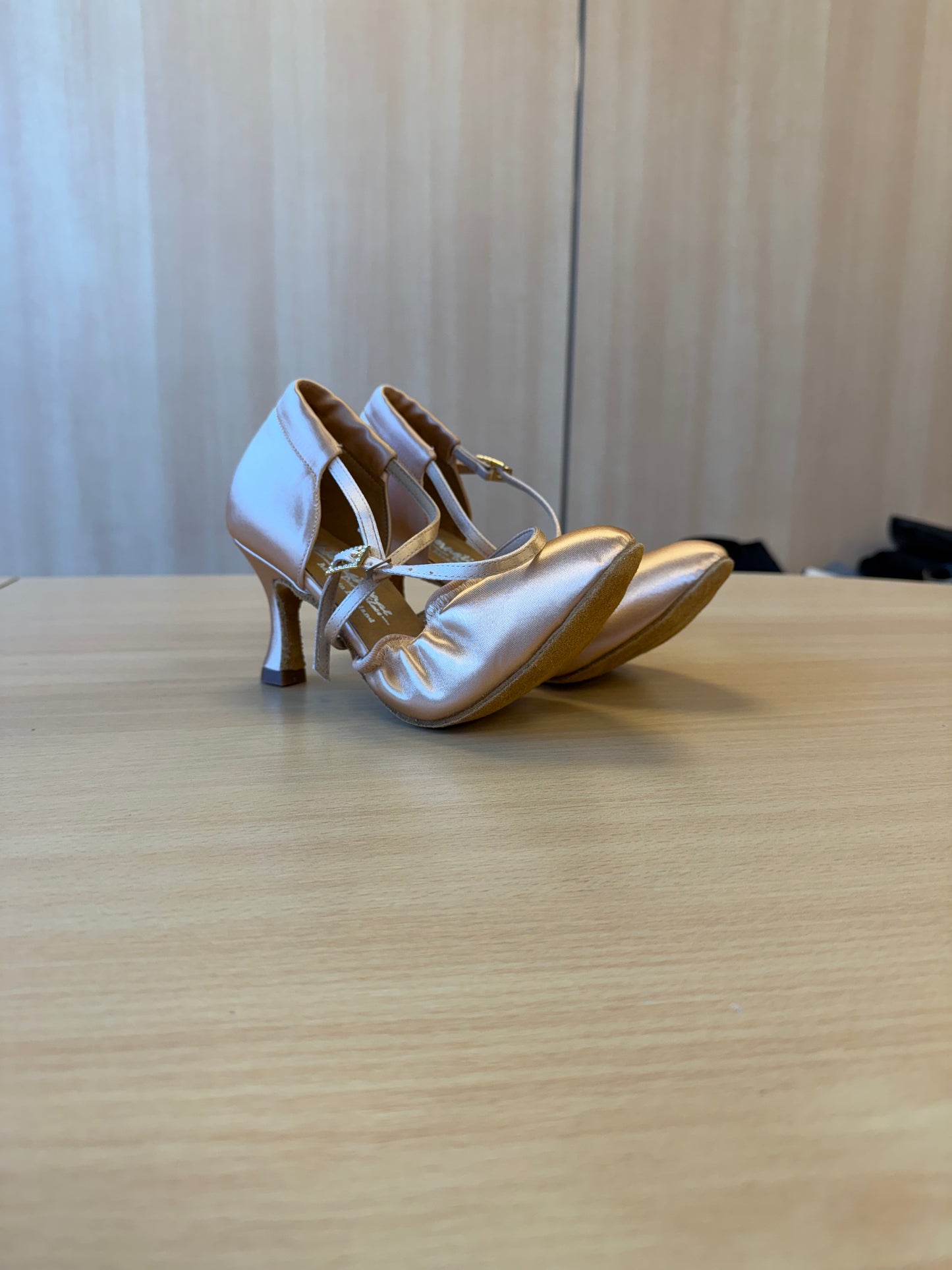 American Flex - Peach Satin - Size 5 - X Wide