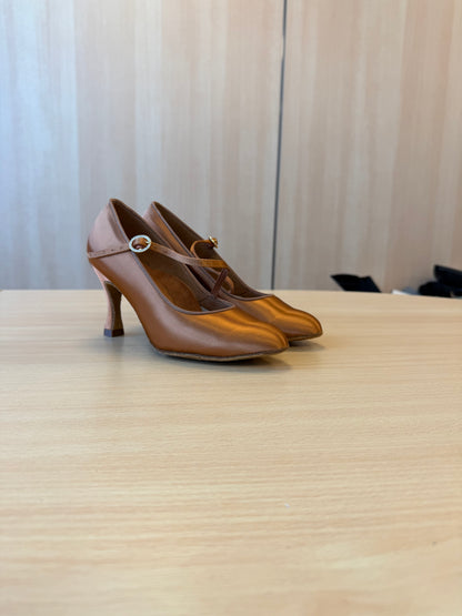 ICS RoundToe SingleStrap - Tan Satin - Size 5 - Regular