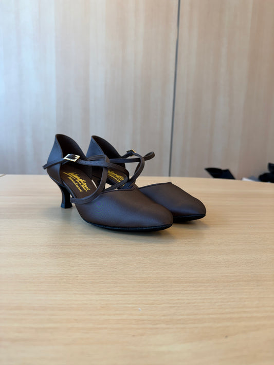 American Smooth - Espresso Satin - Size 4.5 - Regular