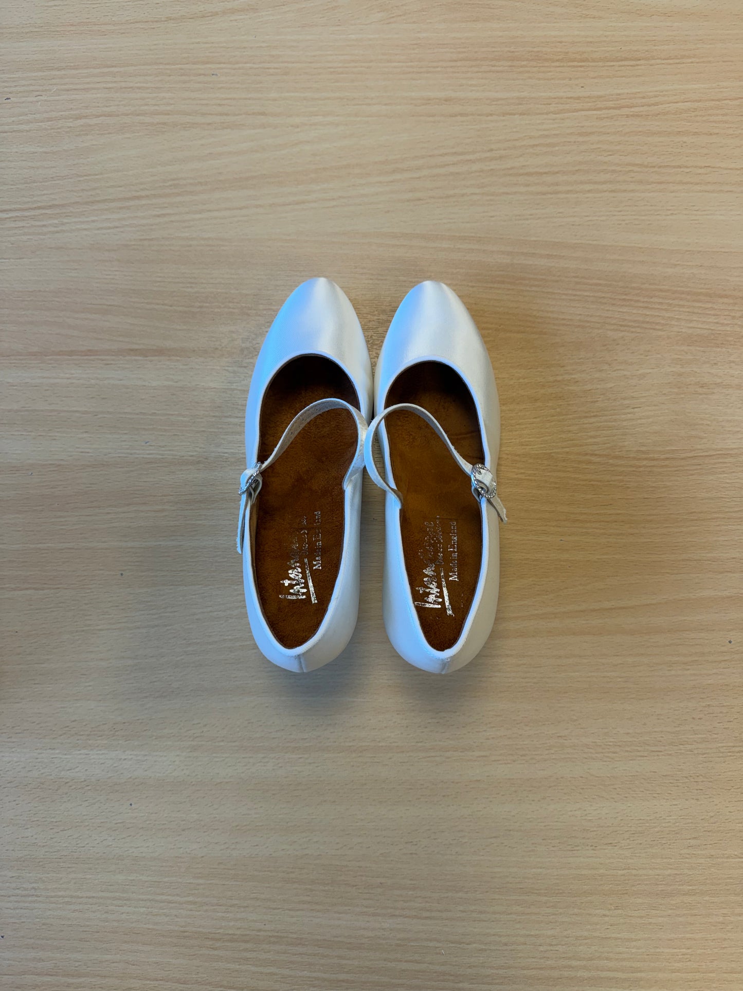 ICS Classic - White Satin - Size 4.5 - Regular
