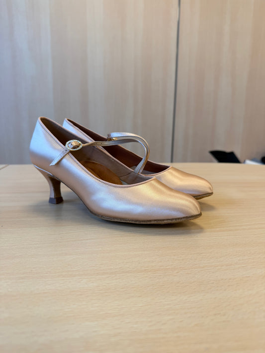 ICS RoundToe SingleStrap - Peach Satin - Size 5 - Regular