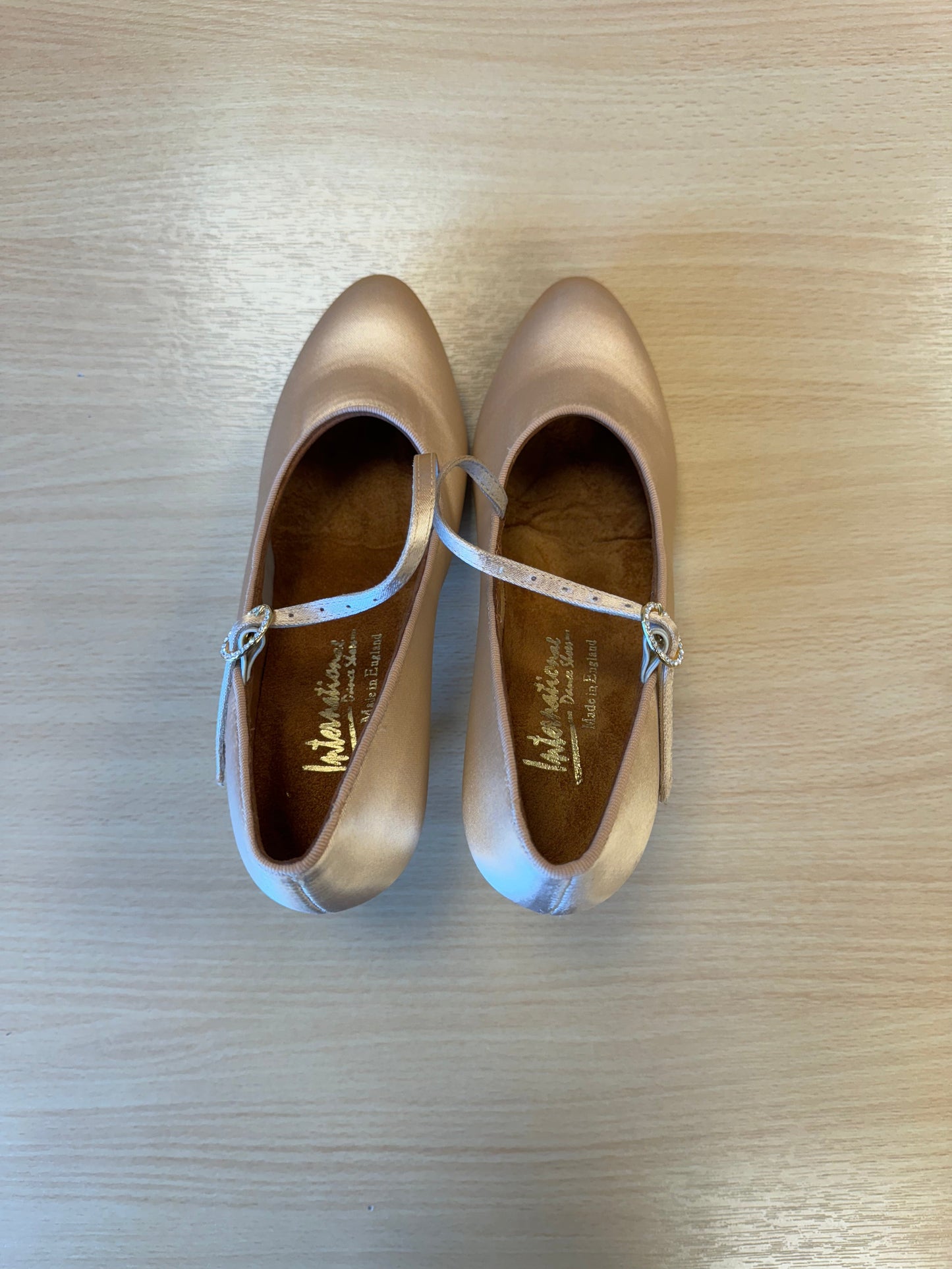 ICS RoundToe SingleStrap - Peach Satin (Size 4.5)