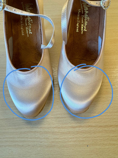 ICS RoundToe SingleStrap - Peach Satin (Size 4.5)