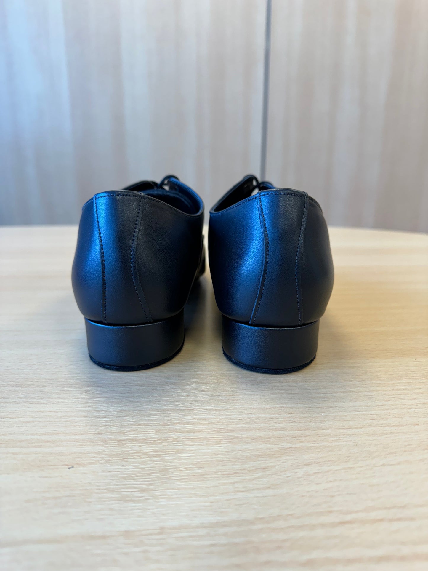 Oxford - Black Calf (Size 8)