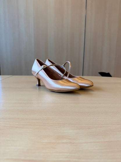 ICS RoundToe SingleStrap - Peach Satin - Size 5 - Regular