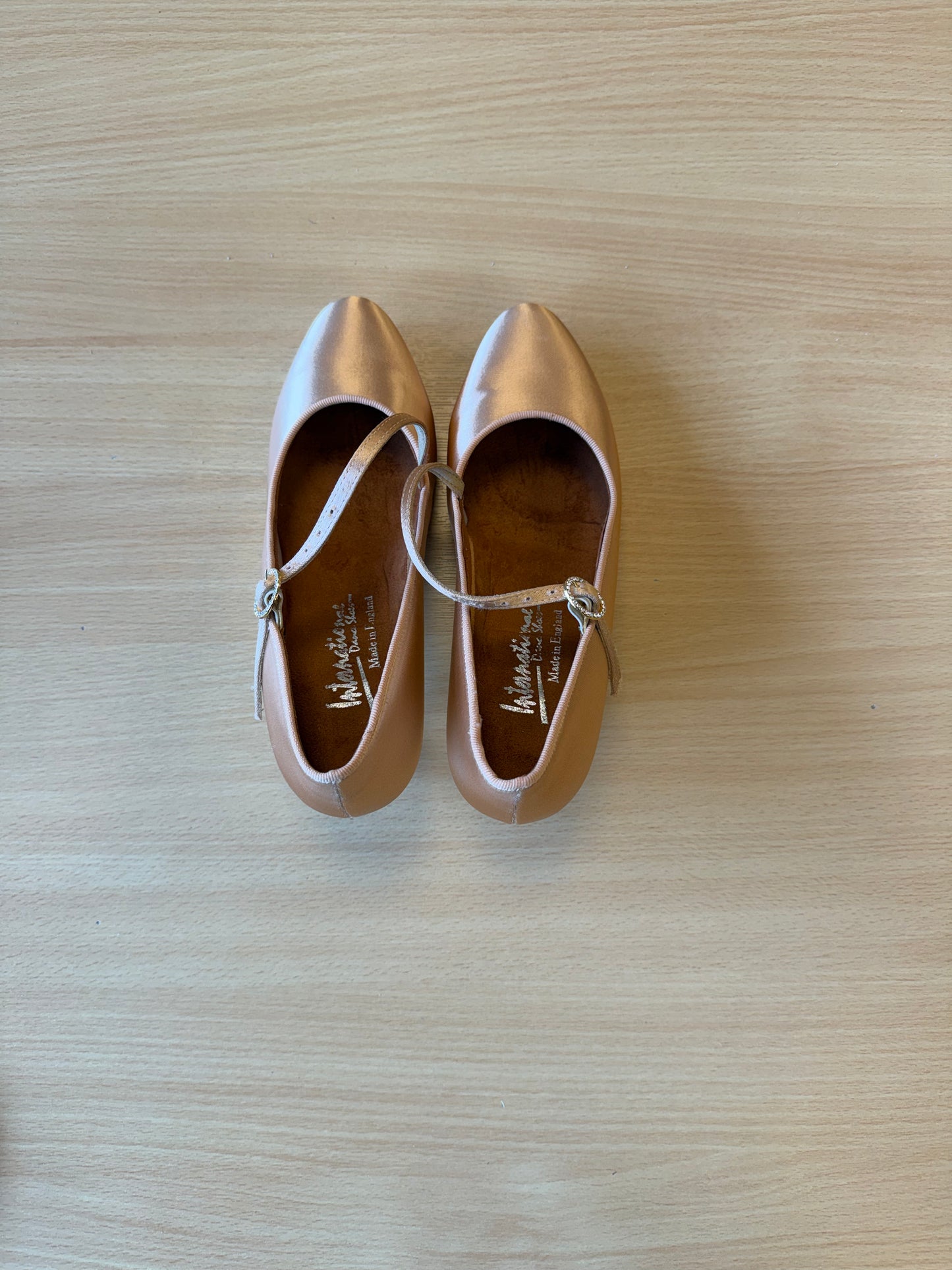 ICS RoundToe SingleStrap - Peach Satin - Size 5 - Regular