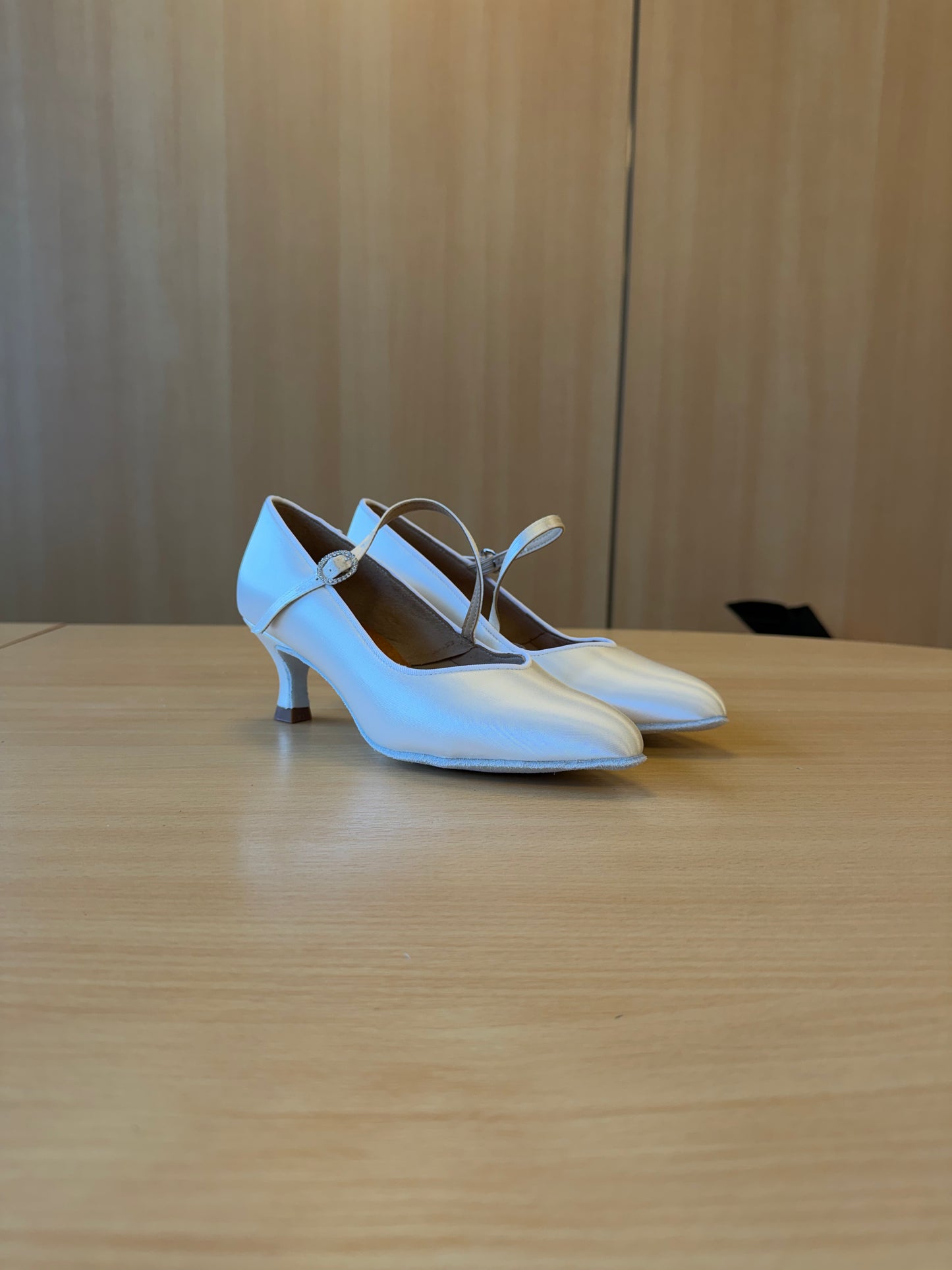 ICS SuperStar SingleStrap - White Satin - Size 4.5 - Regular