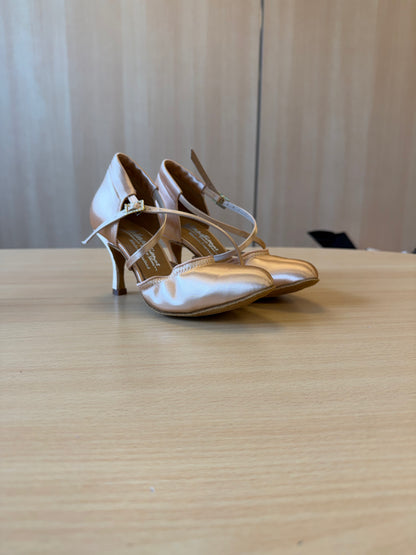 American Flex - Peach Satin - Size 4 - Regular