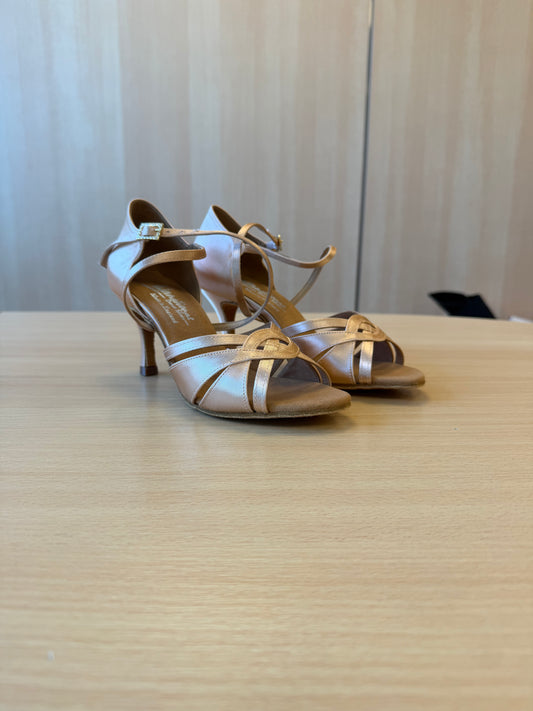 Mia - Peach Satin - Size 5.5 - Narrow