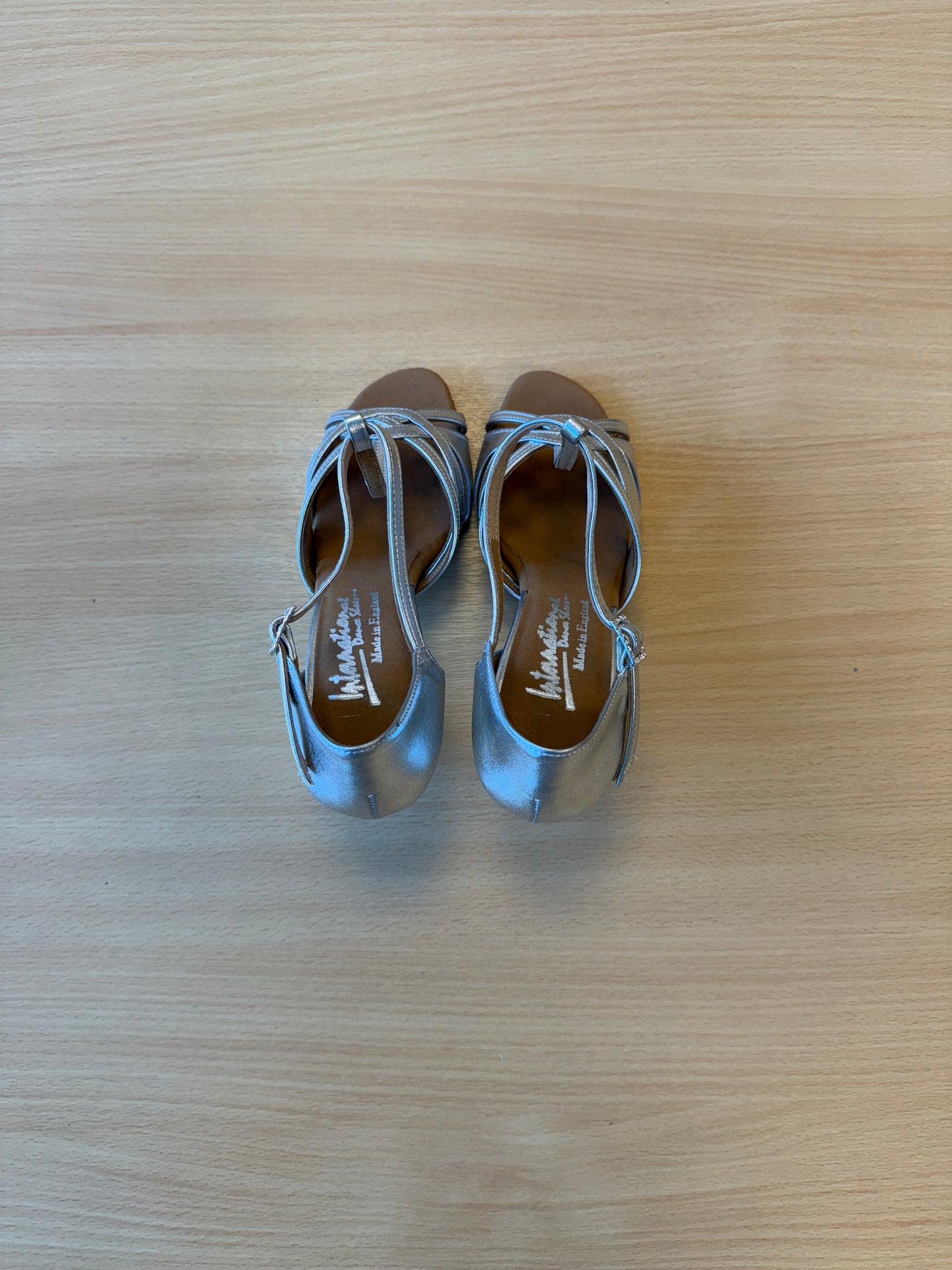 Mia T-Bar - Silver NotCalf - Size 5.5 - Narrow