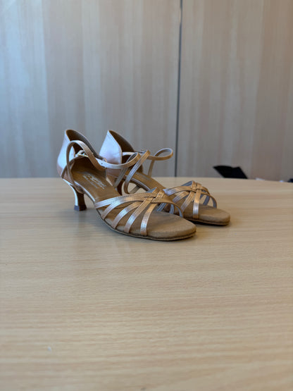 Flavia - Peach Satin - Size 5.5 - Regular