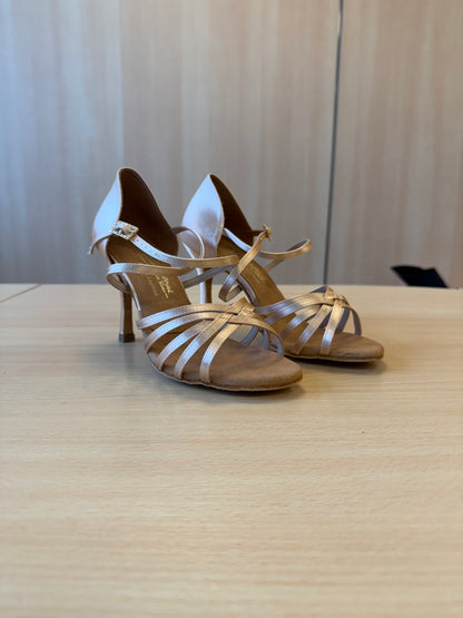 Flavia - Peach Satin - Size 6 - Regular