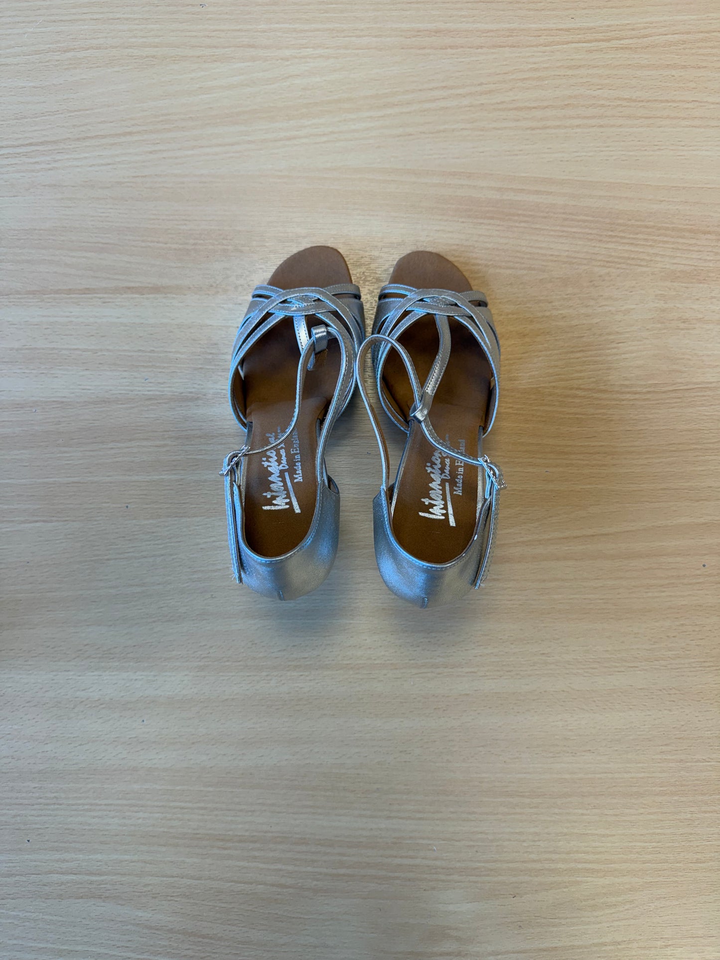 Mia T-Bar - Silver NotCalf - Size 5.5 - Regular