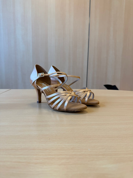 Flavia - Peach Satin - Size 6 - Wide