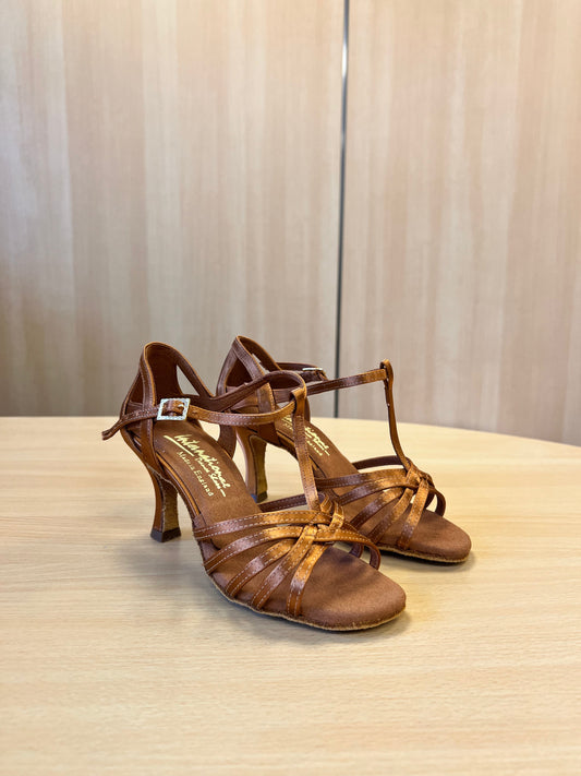 Lucia - Tan Satin (Size 4)