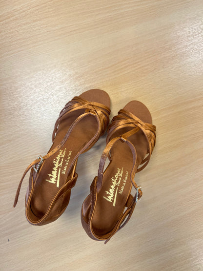 Lucia - Tan Satin (Size 4)